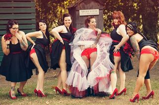 Illustration for article titled Bridesmaids Flashing Ass Is the Hot New Wedding Photo Trend